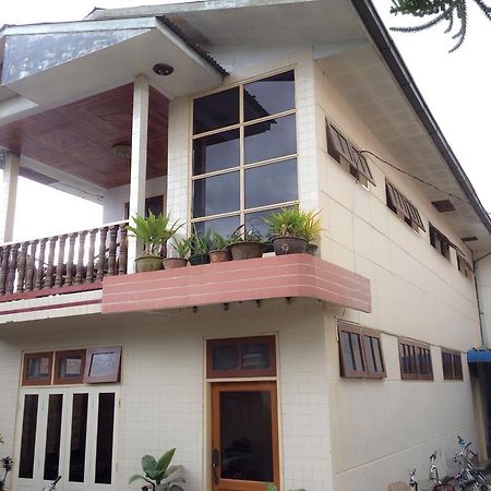 Joy Hotel Nyaung Shwe Ngoại thất bức ảnh