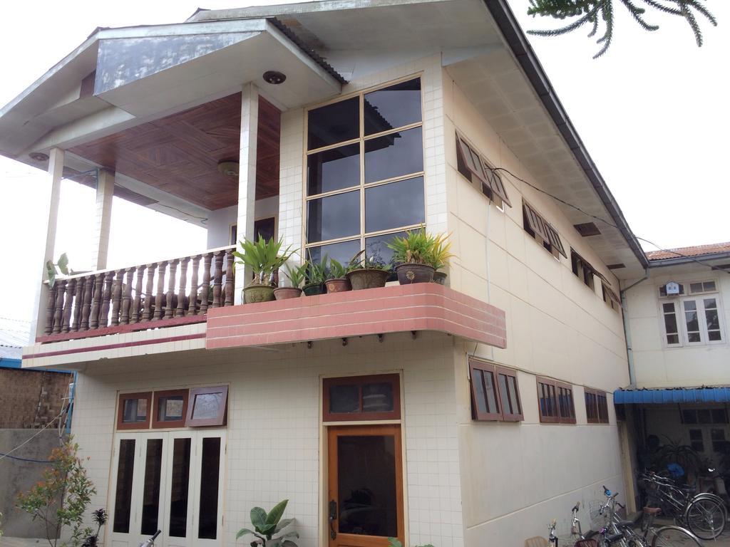 Joy Hotel Nyaung Shwe Ngoại thất bức ảnh